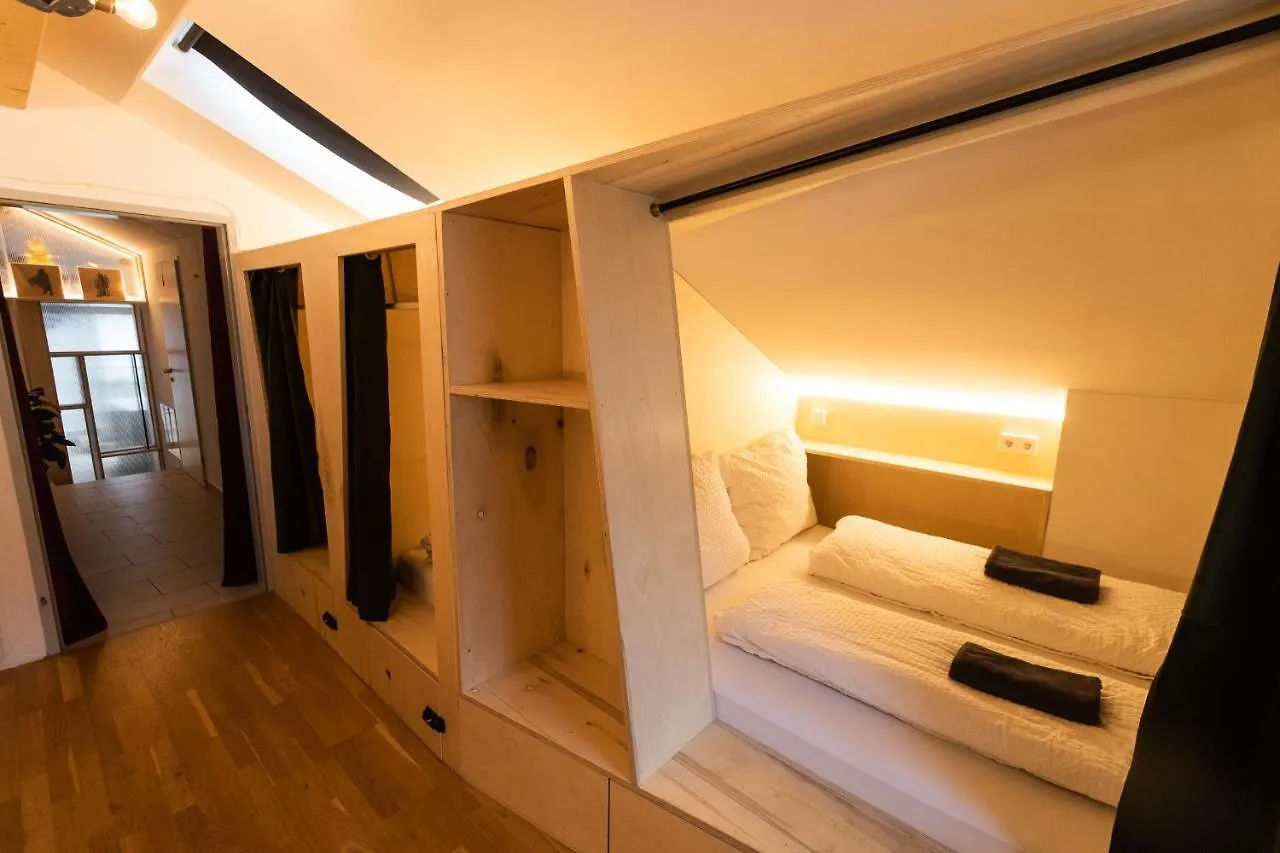 Montagu Hostel 인스브루크