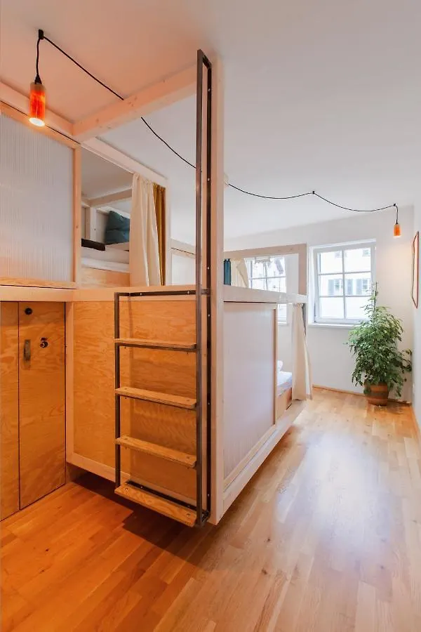 Montagu Hostel إنسبروك