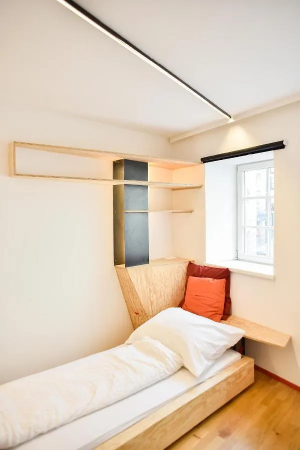 Montagu Hostel إنسبروك